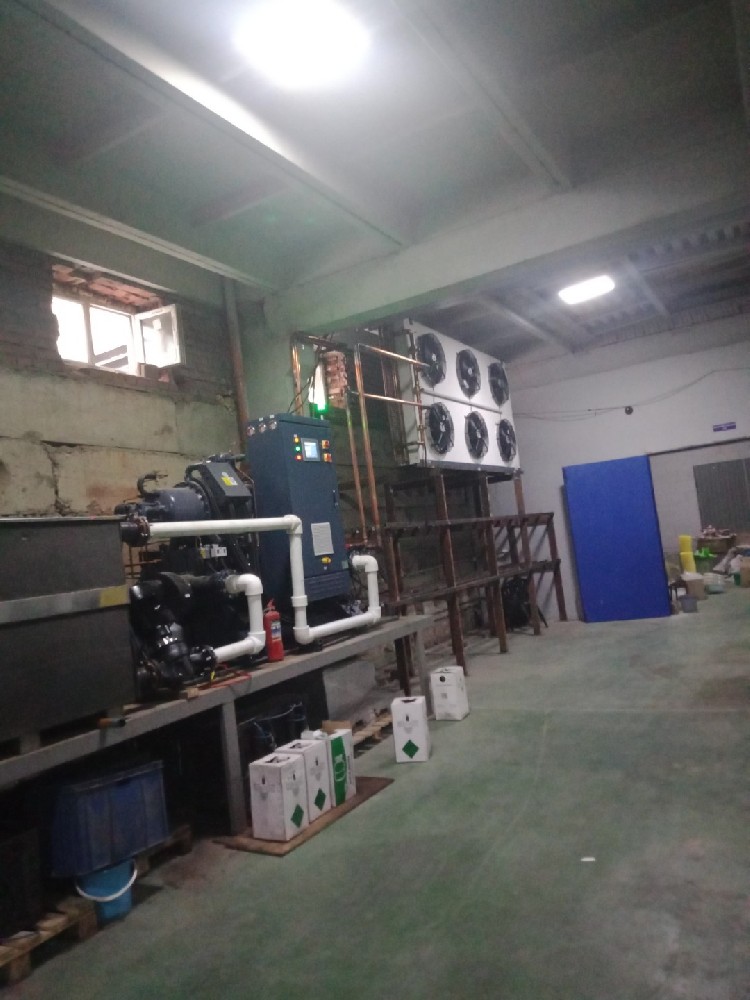 俄羅斯螺桿機(jī)使用中